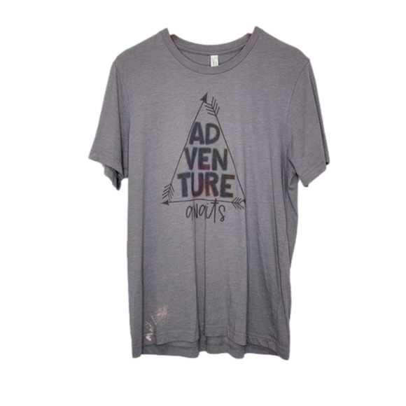 BELLA Canvas screen printed adventure awaits triangle arrow detail short sleeve - Picture 1 of 11